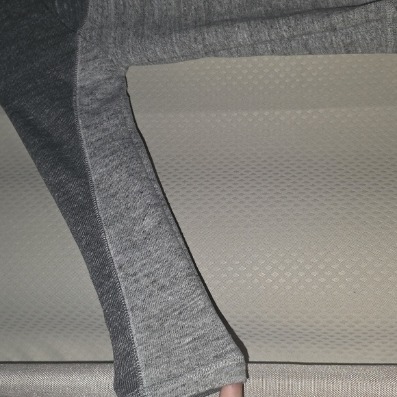 Baby GAP Charcoal and Light Gray Long Sleeve Tee - Picture 4 of 6